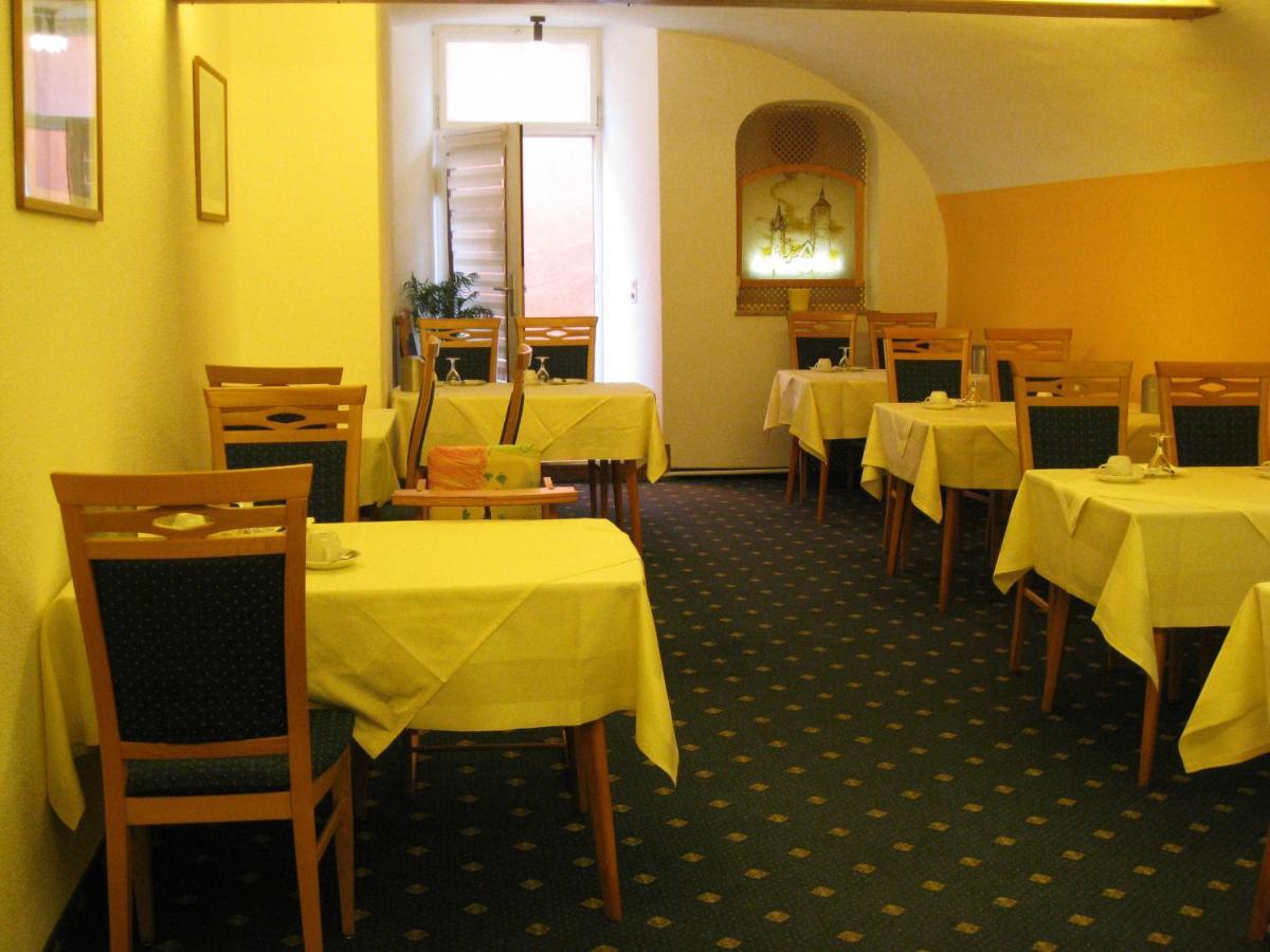 Hotel Moeve Garni